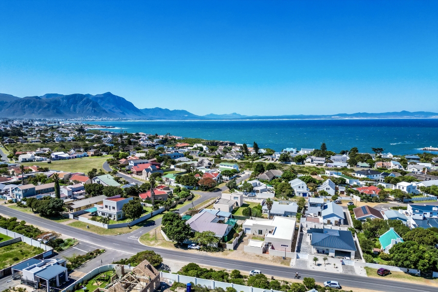 4 Bedroom Property for Sale in Westcliff Western Cape